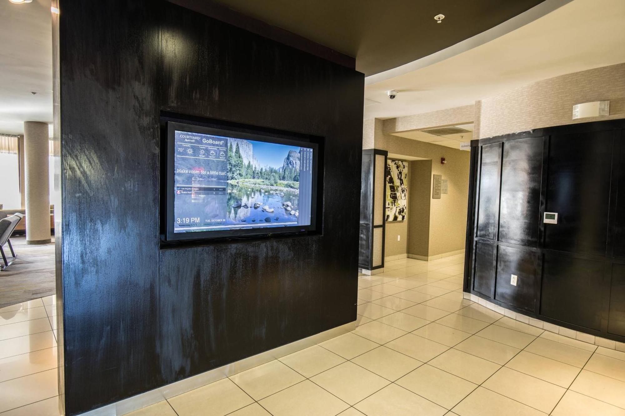 Courtyard By Marriott Merced Exteriör bild