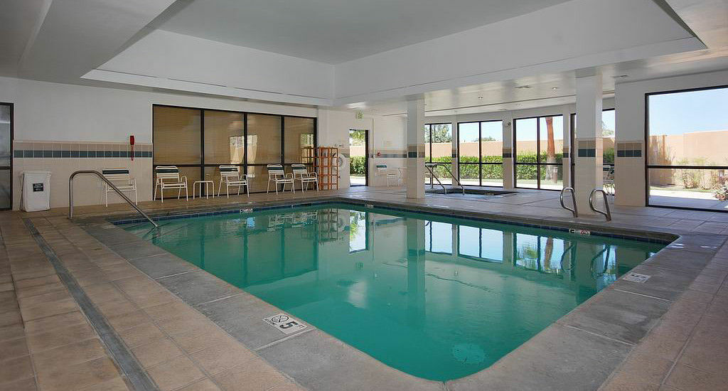 Courtyard By Marriott Merced Exteriör bild